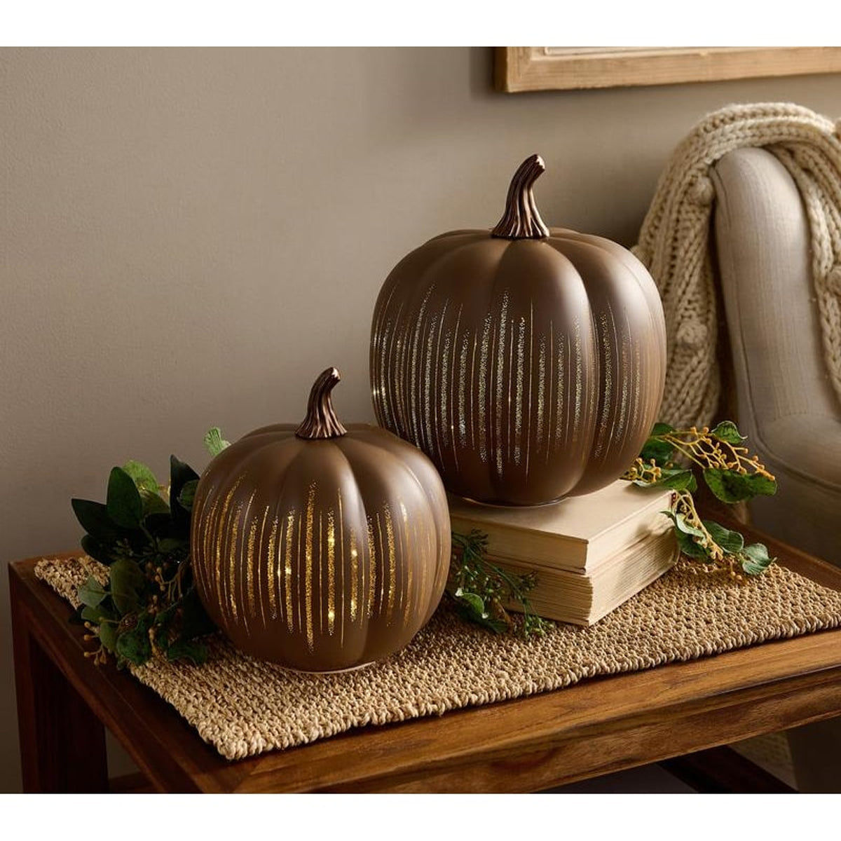 Galaxy Projection Pumpkin Hand-Blown Venetian Glass With Rotating Starry Night Light - Image 5