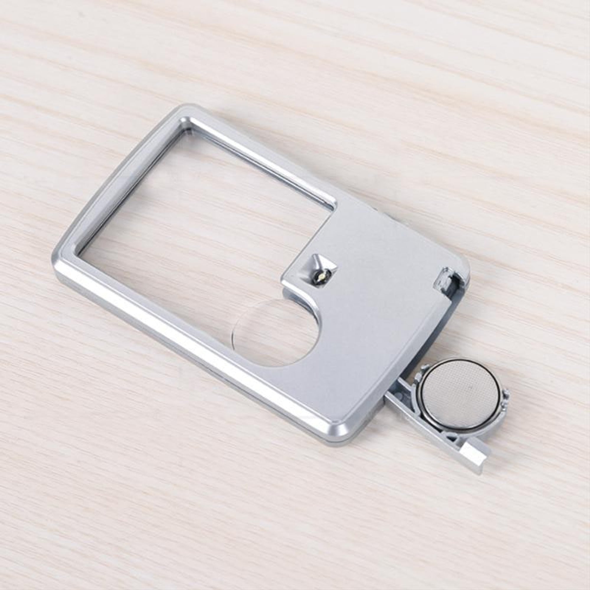 LED Illuminated Card Type Magnifier Reading Light Silver Plastic - Image 3