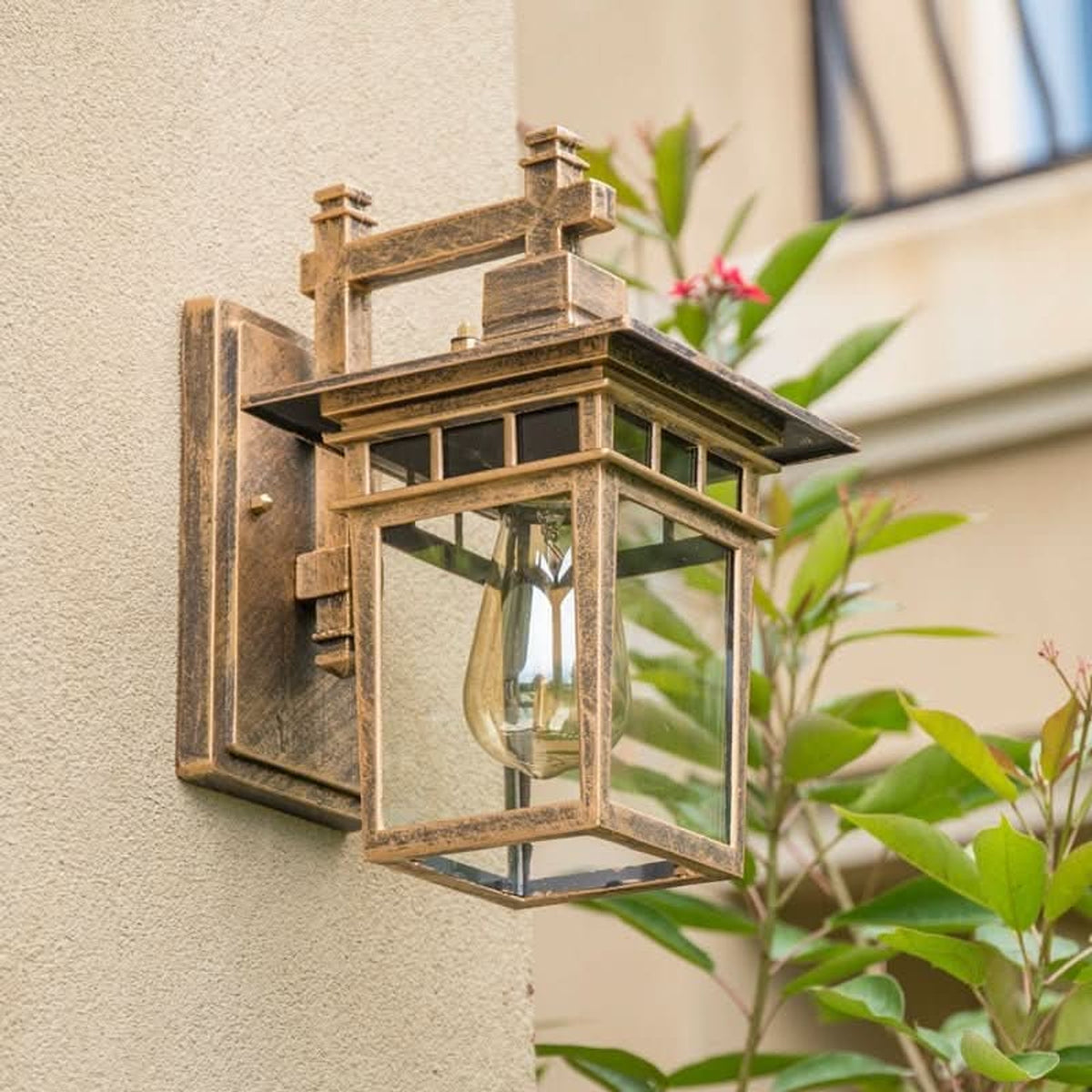 Modern Wall-mounted Adjustable Outdoor Wall Lamp - Image 4