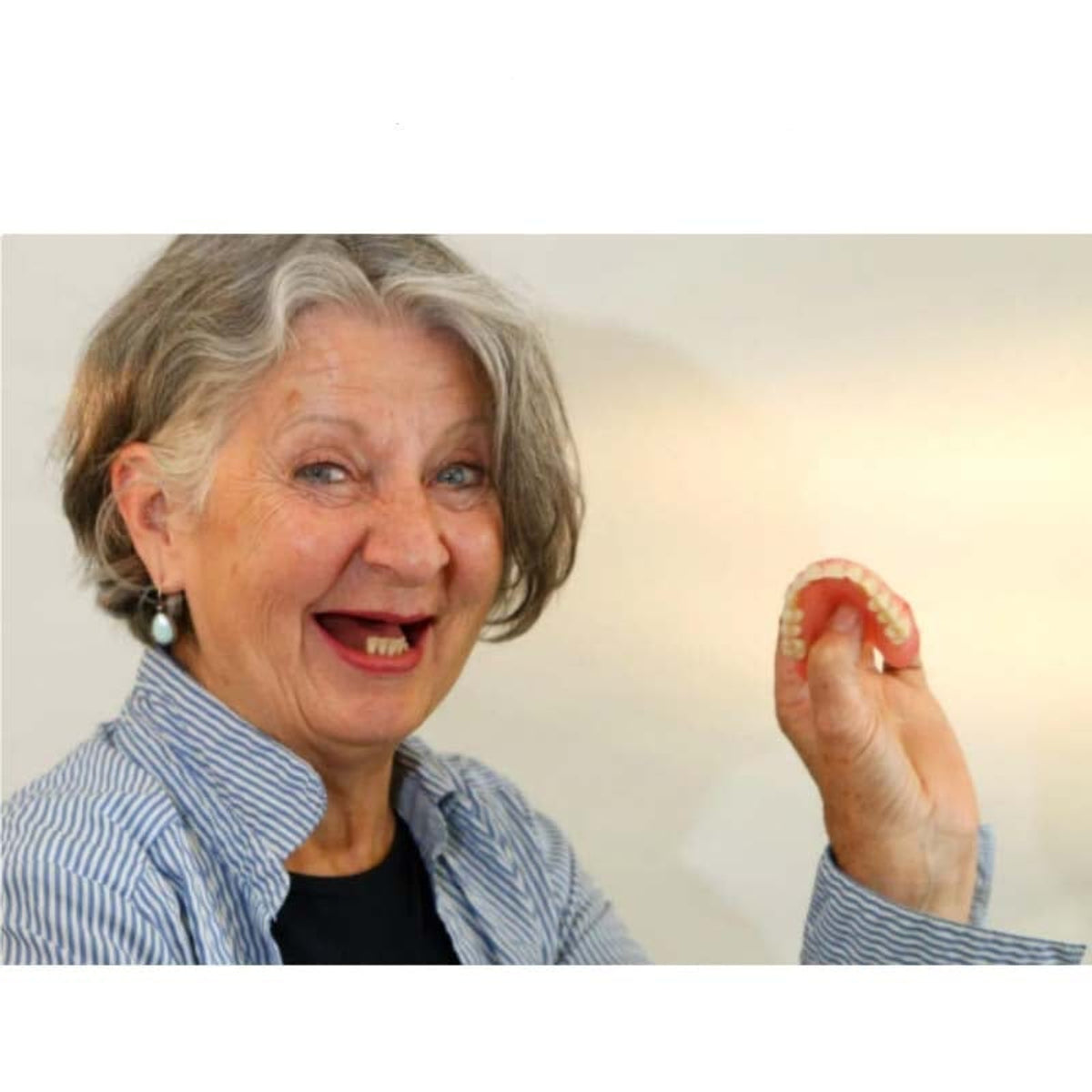 Removable Dentures With Flexible Cushion Grip Full Arch Set For Comfortable Daily Wear - Image 2