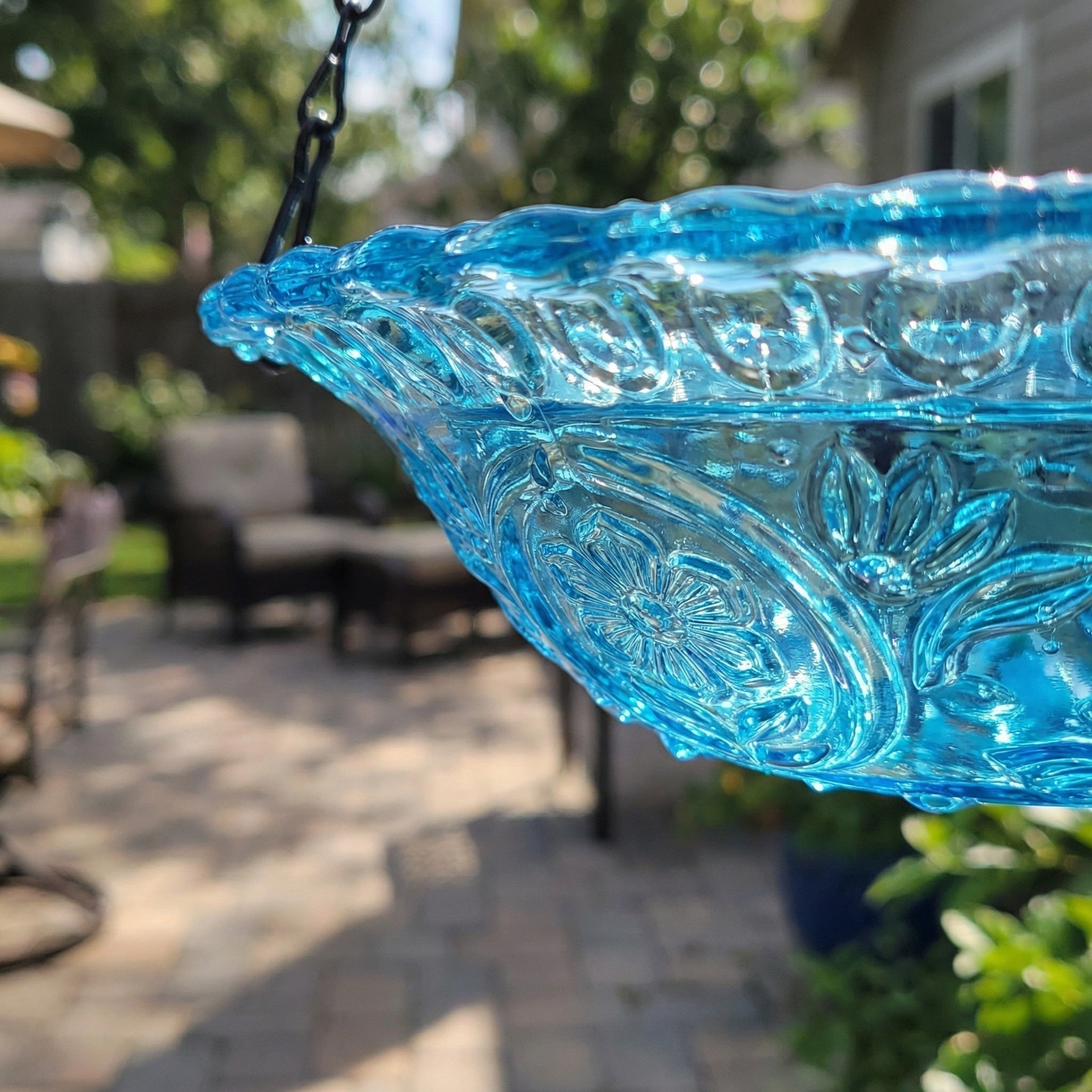 Bird Bath with Fountain Hanging Two-Tier Blue Glass Garden Decor - Image 6