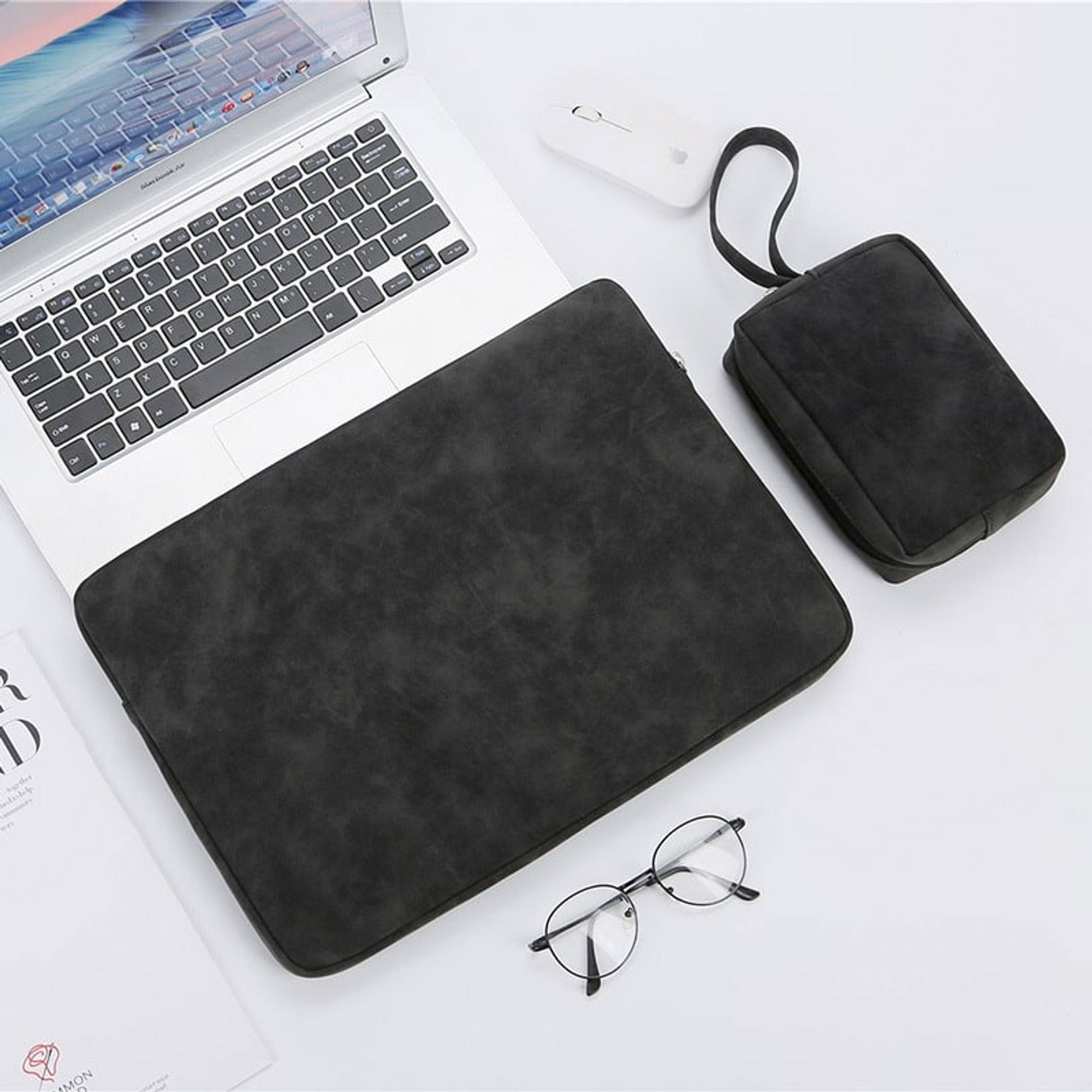 Laptop Sleeve Zippered Pouch For 13-15 Inch Devices - Image 3