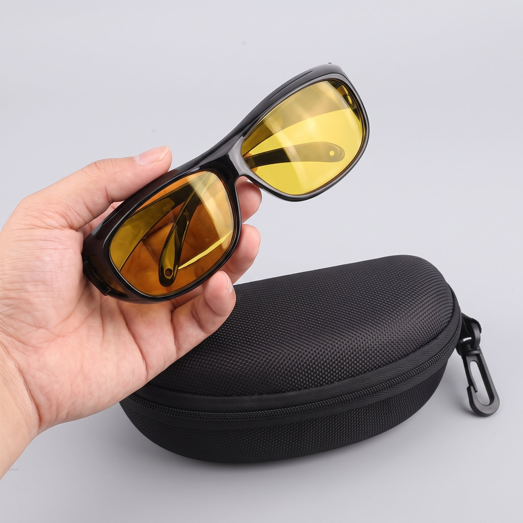 Night Driving Glasses Anti Glare Yellow Lenses Black Hard Case - scale