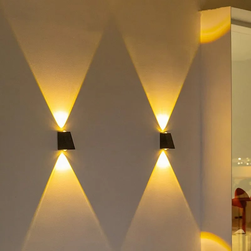 Solar Powered LED Outdoor Wall Light - Image 4