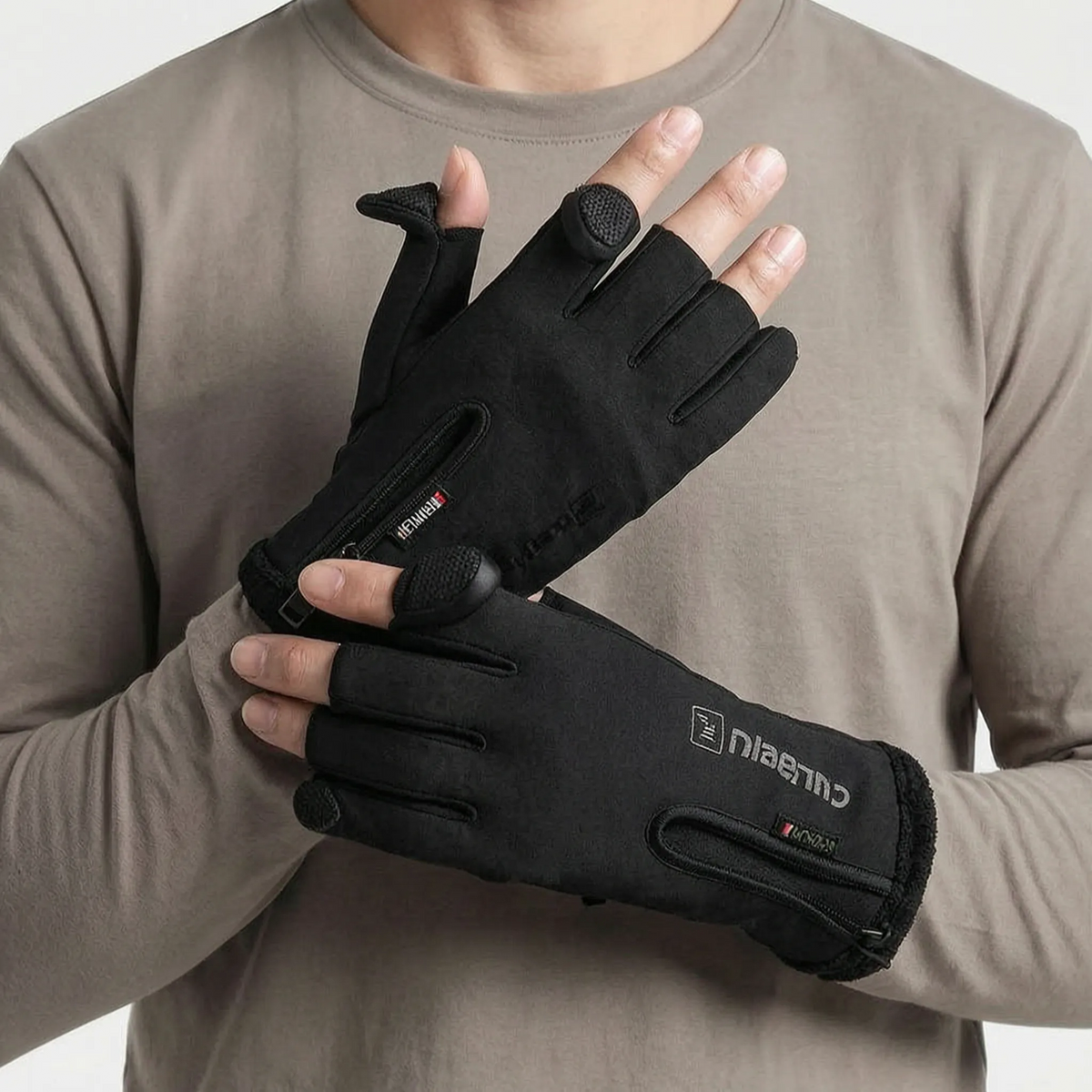 Water-Resistant Thermal Fishing Gloves With Touchscreen Tips And Zippered Wrist Closure - Image 4